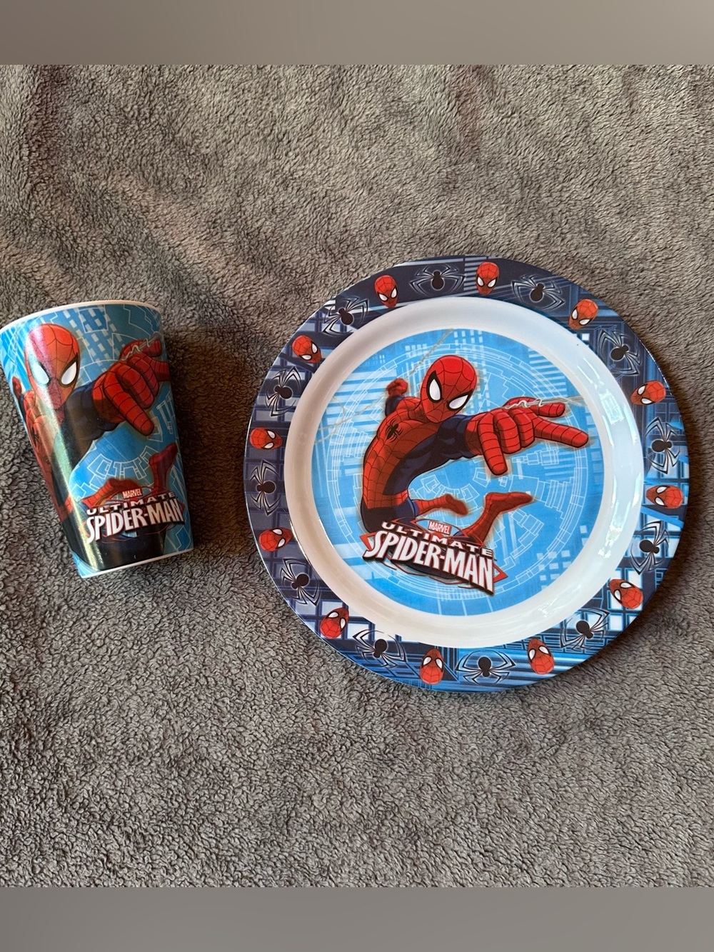 Marvel Spider-Man Red and Blue Disposable Plate & Cup Set